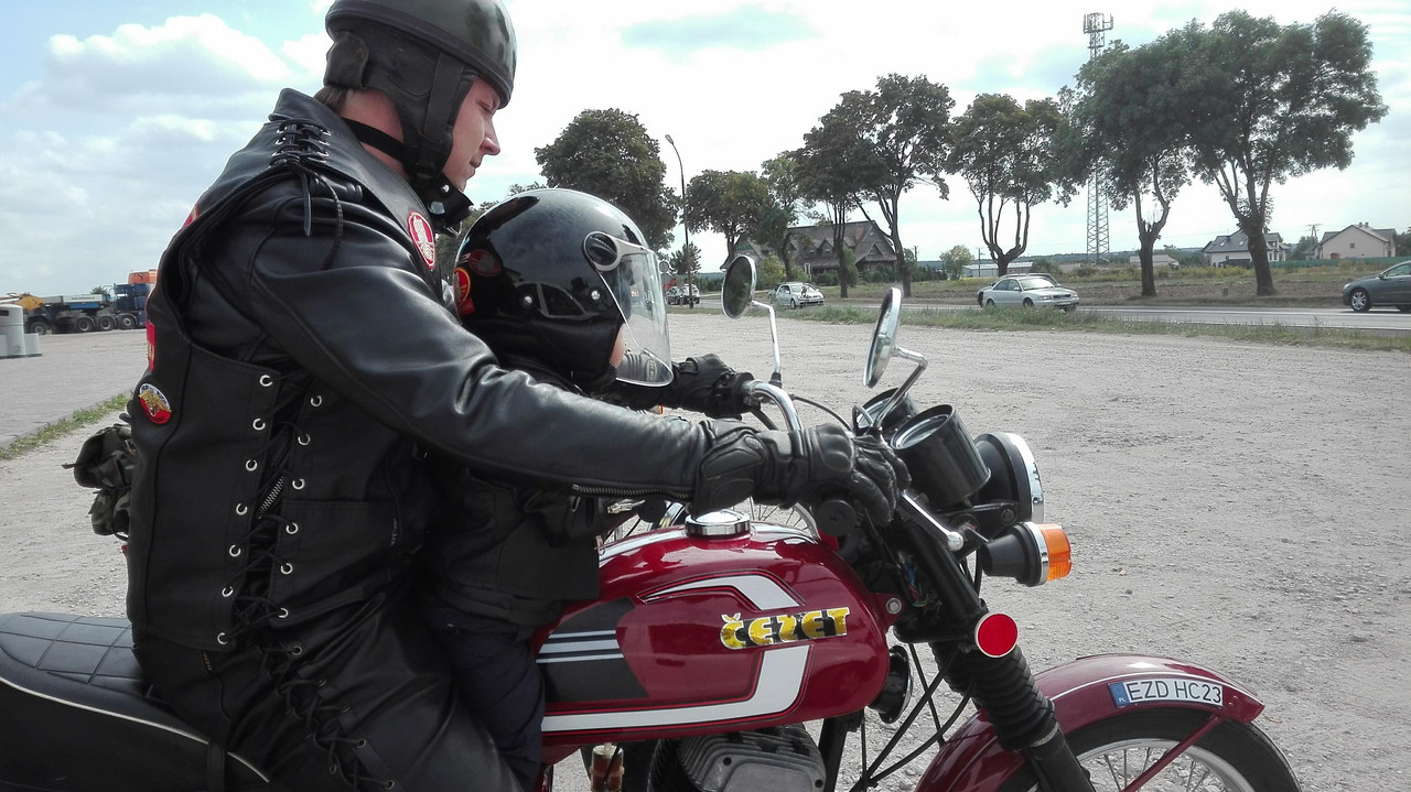 41446585_2151410451748712_4394772723822231552_n