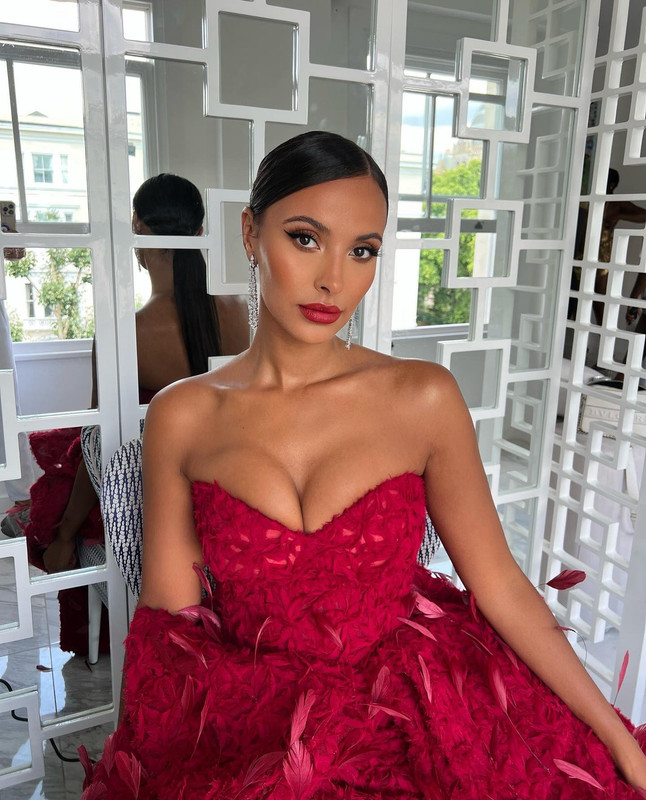 [Image: FZKR5wx-WQAYb-Xd-E.jpg]