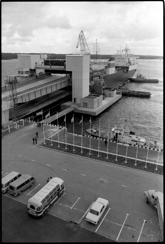 Tarptautinėje jūrų perkėloje 1985