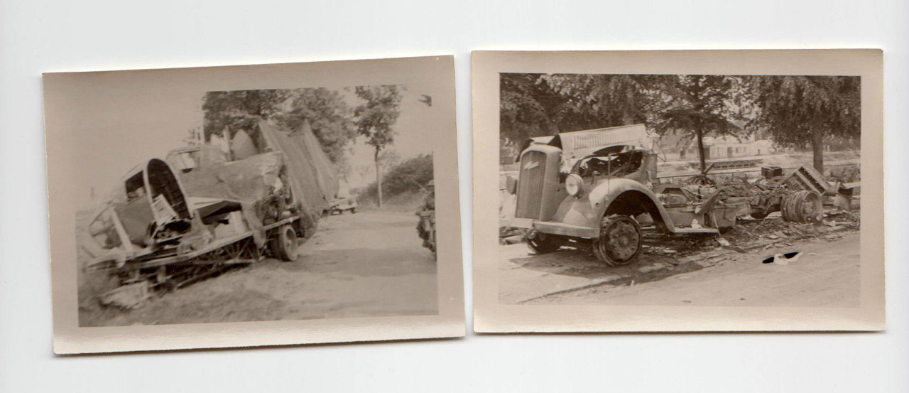 Zerstörte Fahrzeuge, 2 Fotos