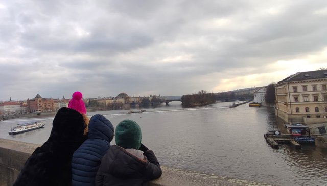 Casa Danzante, Reloj en movimiento y Castillo de Praga - Viena - Bratislava - Praga, Navidad 2024 (69)