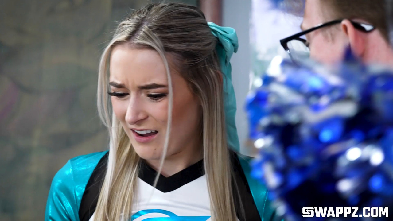 Katerina Deville Thea Summers - The Schoolgirl and the Cheerleader - A Stepsister Swap Story - SWAPP