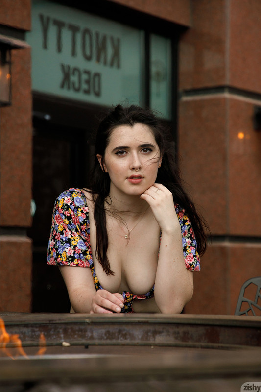 full_010_1334321652537174