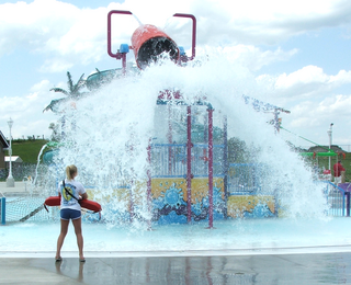  Dumping Bucket Play Structure 