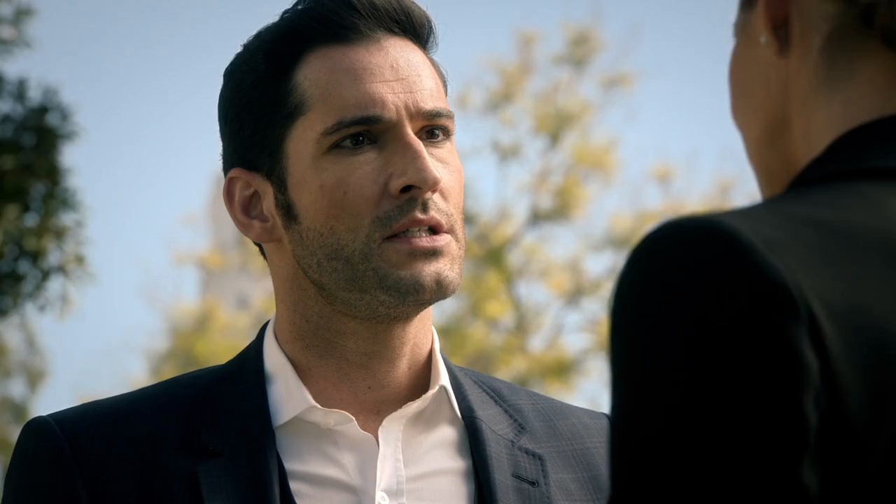 Lucifer (2016) Season 2 [Hindi + English] WebRip 480p 720p ESub - Complete Screenshot
