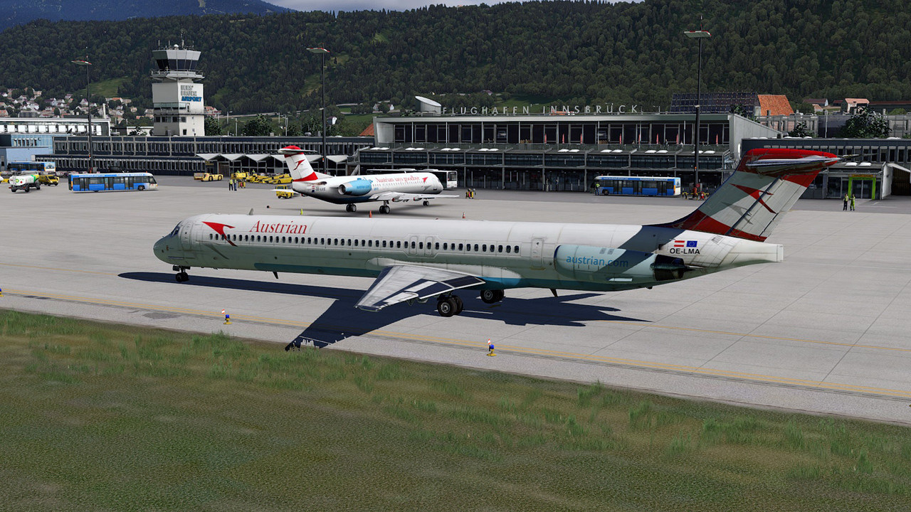 Innsbruck-LOWI-MD80-3.jpg