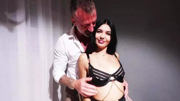 JacquieEtMichelTV – Luna – 25 years old, a little bombshell with a very mischievous smile