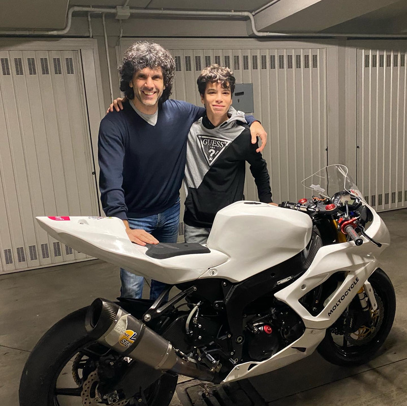 6E5A1CC2-E59E-41DF-9EBA-512F237FA161