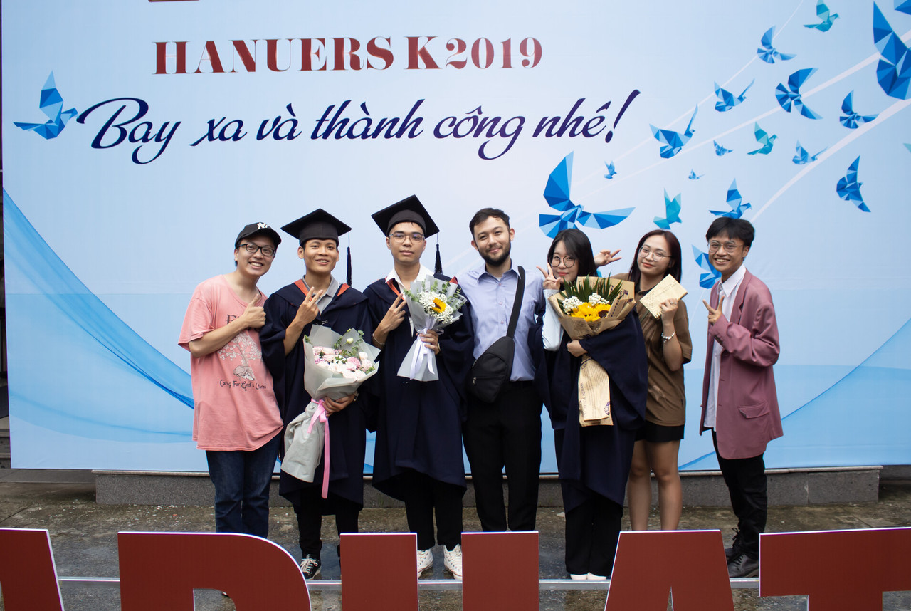 Ảnh nhóm bạn đã tan rã :)