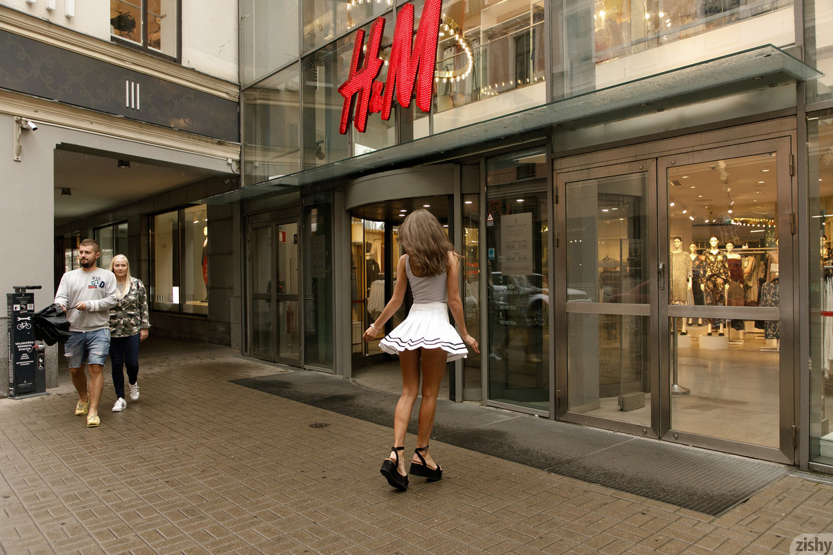 full_006_8250232926085012