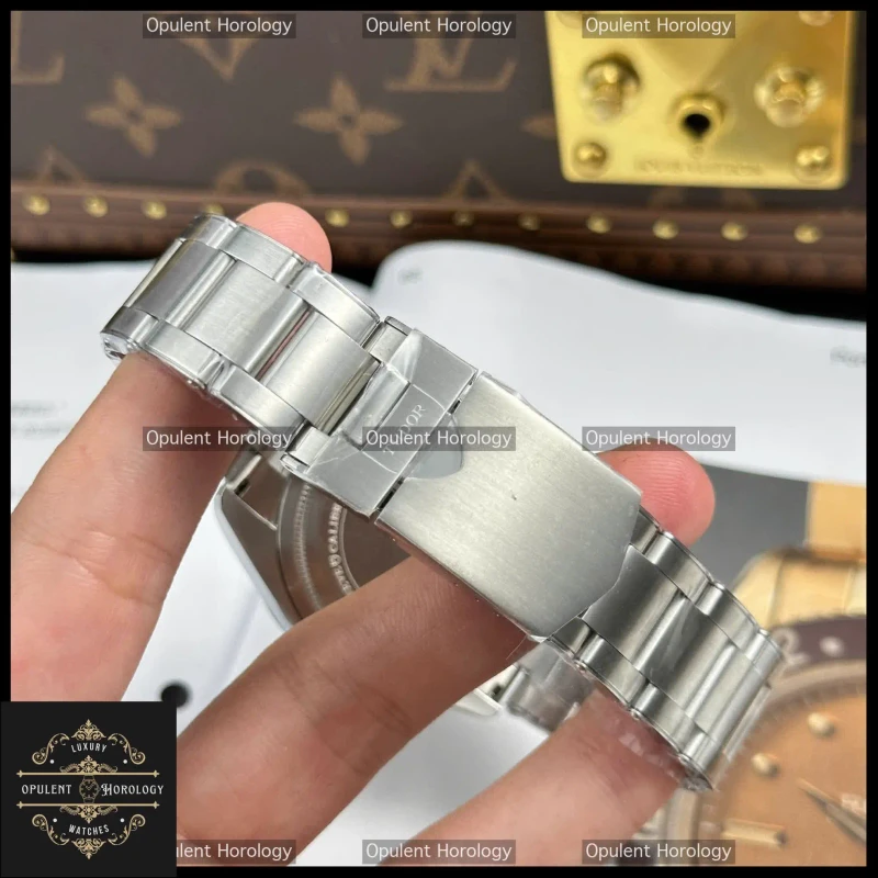 Tudor Black Bay GMT M79830RB Replica Watch 41mm Automatic Swiss Movement