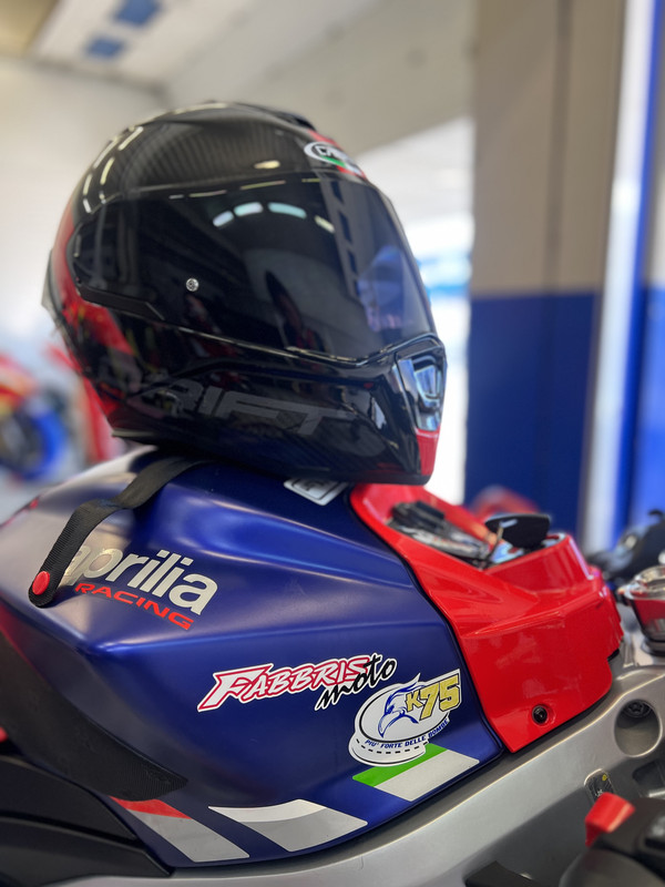 F2A76476-04C8-4E04-B2A8-FDED38D4CC90