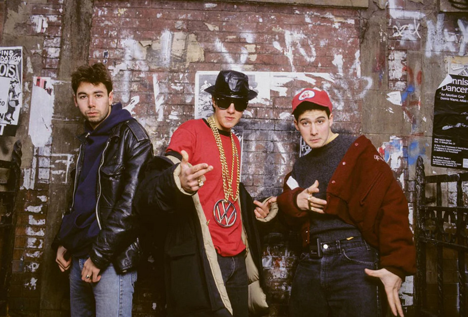 ビースティ・ボーイズのブックカバー写真撮影 - NY 1987 : r/BeastieBoys