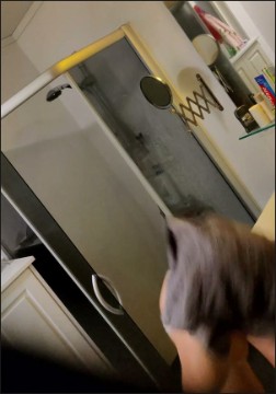 [Image: Voyeur11475082851.jpg]