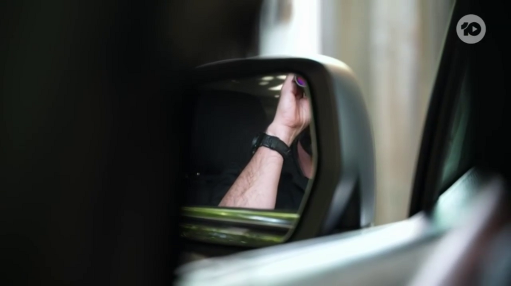 [Image: tom2ze8jfv91.png]