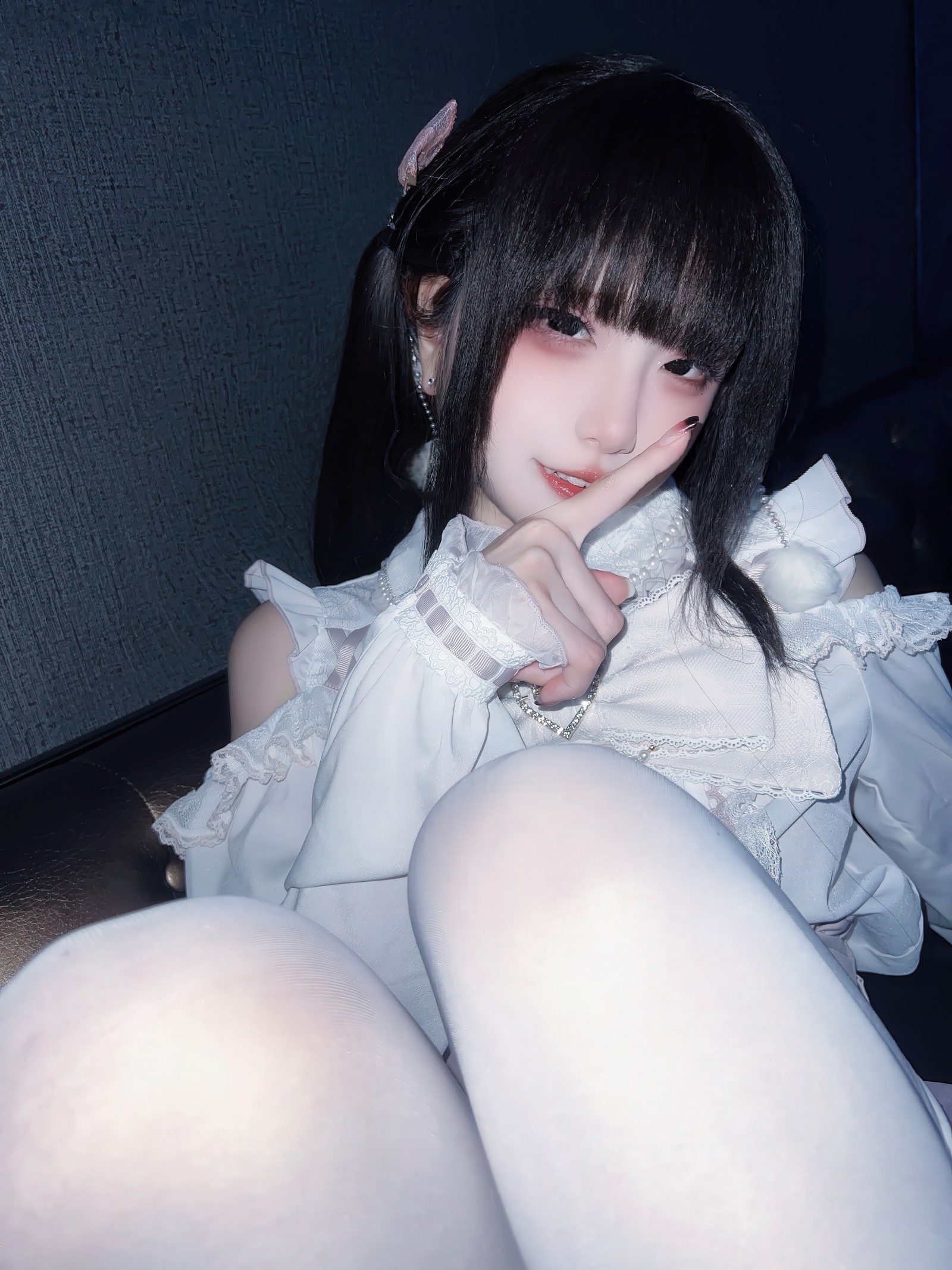 纸悦Etsu_ko《地雷系女子 KTV 约会》主题写真｜氛围感私房套图[44P-438.8M]插图4
