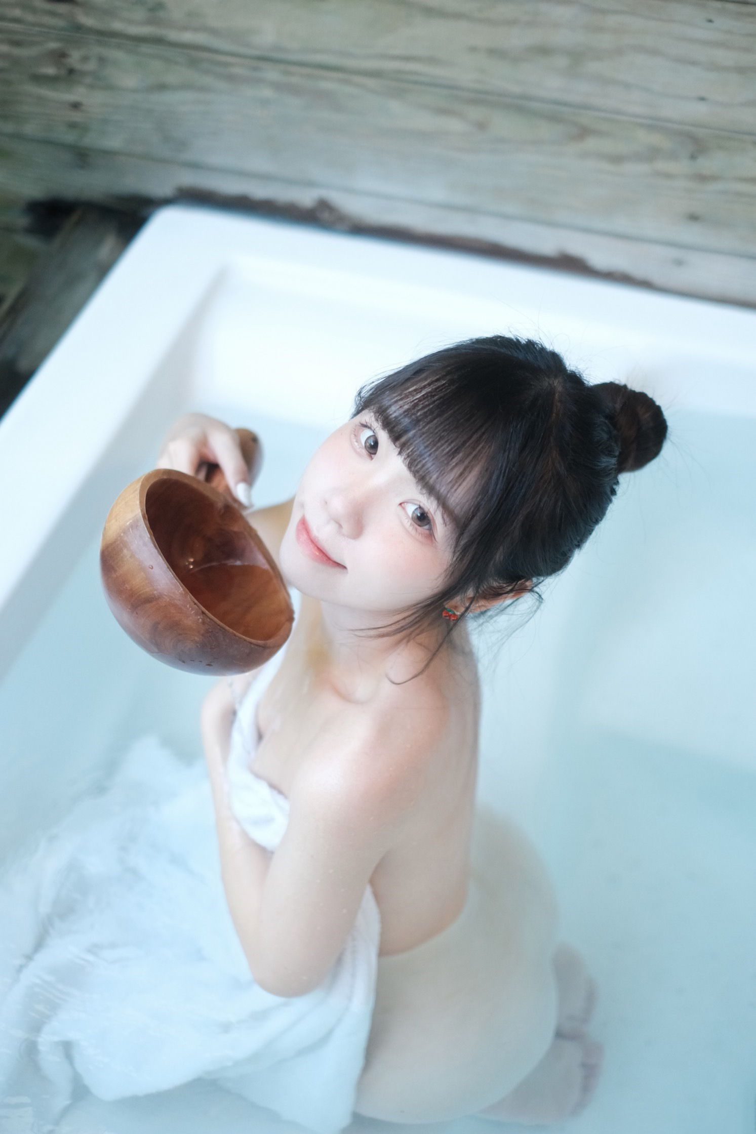 可可小白兔 意亂情迷の溫泉之旅 写真集 – 温泉旅拍 高清图 [67P-142M]插图9