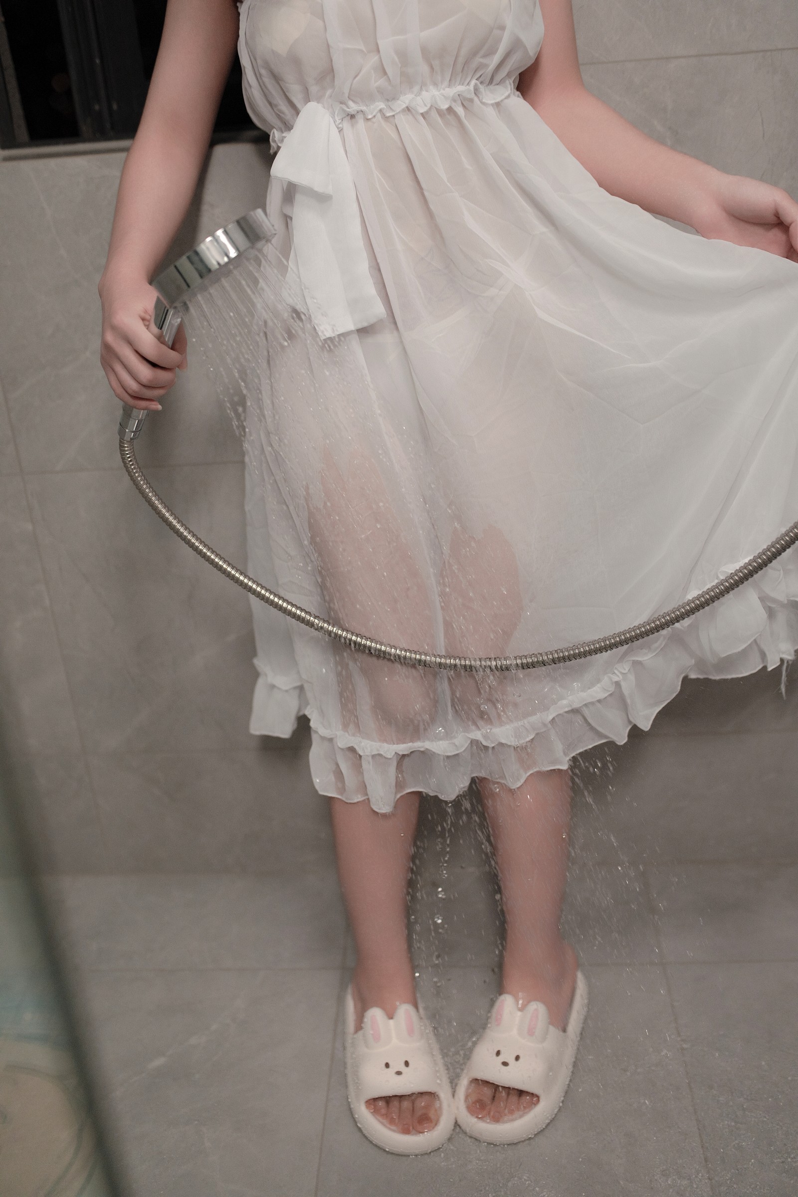 Bangni邦尼 – 湿身主题 写真集（84P-9V-1.48GB）氛围感大片插图5