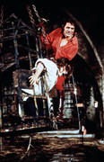 genevieve-bujold-b82