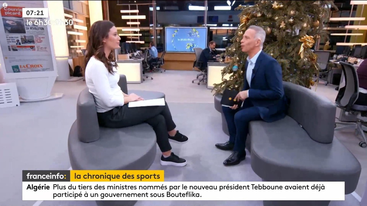 03 January - 05.29.00 - Le 6h30 9h30. Entre JT, chroniques, invi