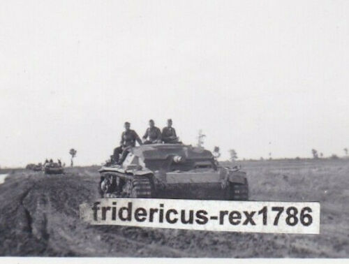 Foto WH Panzer Tank StuG Sturmgeschütz Panzerjäger Jagdpanzer Fr