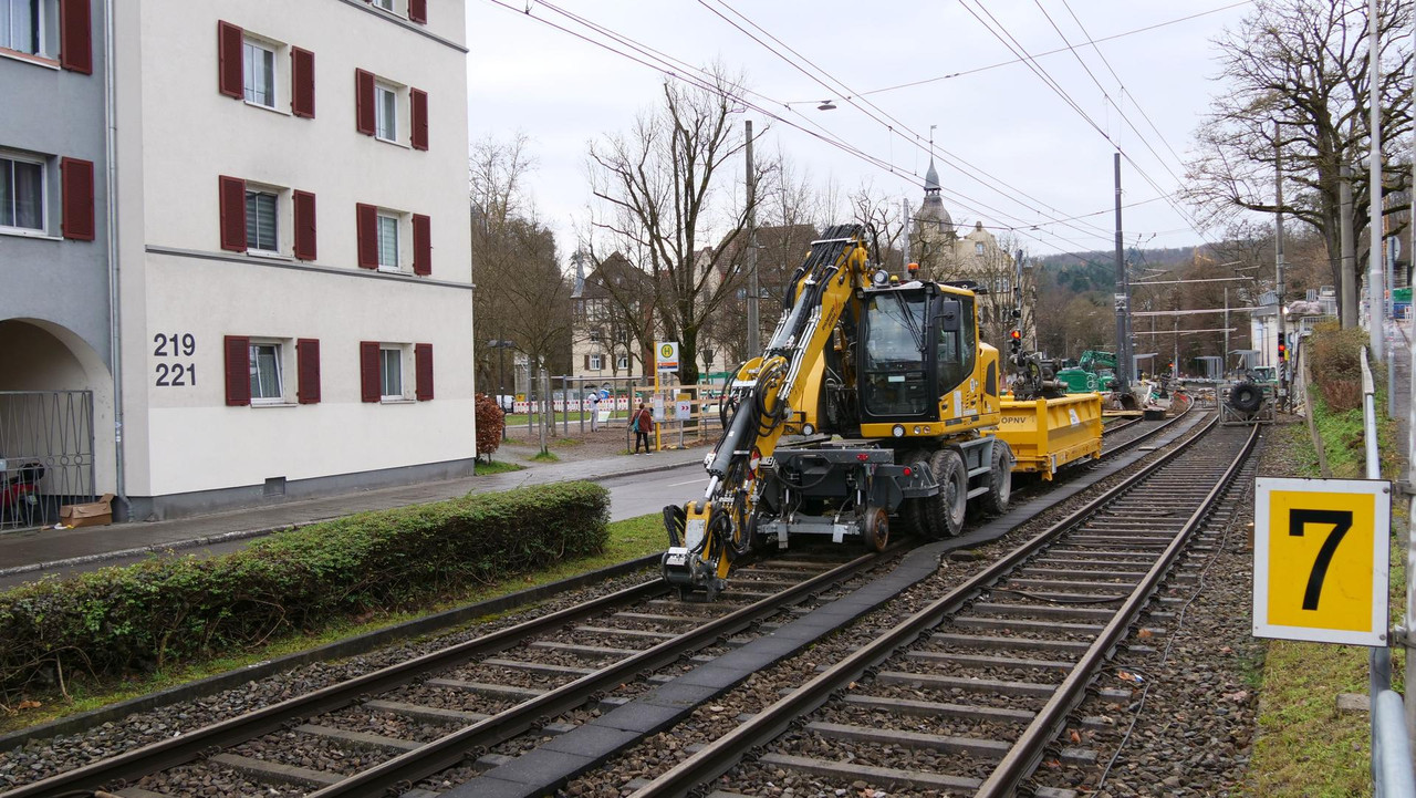 [Bild: 061225-122754-309b.jpg]