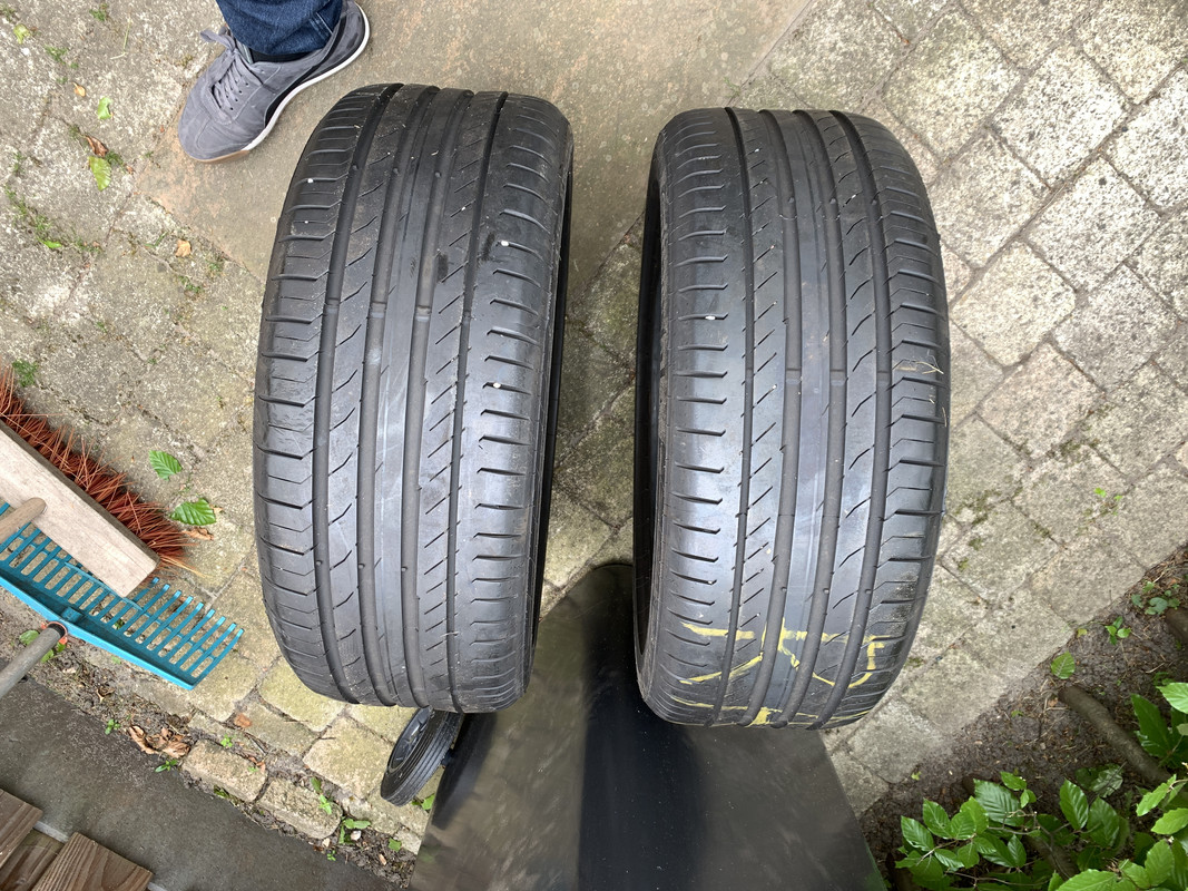 CA5C6A9C-9DD8-422F-AEC9-8E5C73545D5C