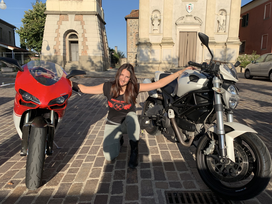 C8CA8B67-0975-4D60-BA15-E35CD14F8E5B