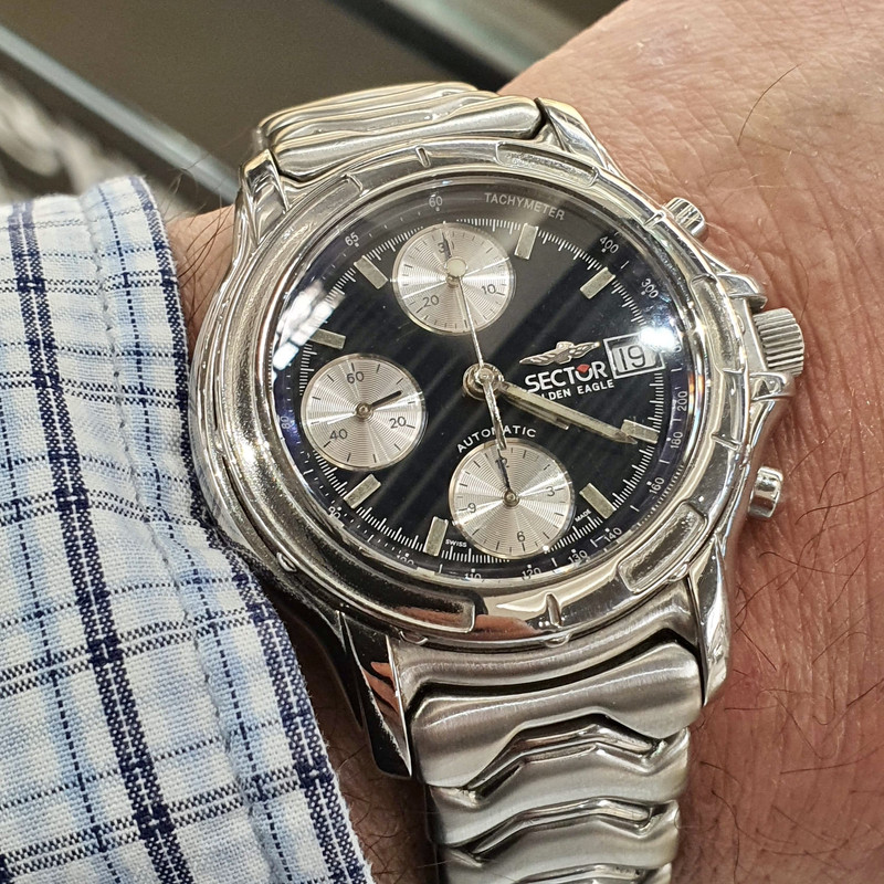 EDAC9047-51B8-43EF-8C64-FAA3C5B9C036