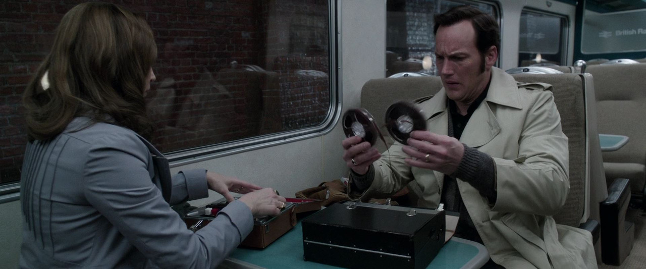 Fotos 06038 The.Conjuring.2.2016.1080p.BDRip.LAT