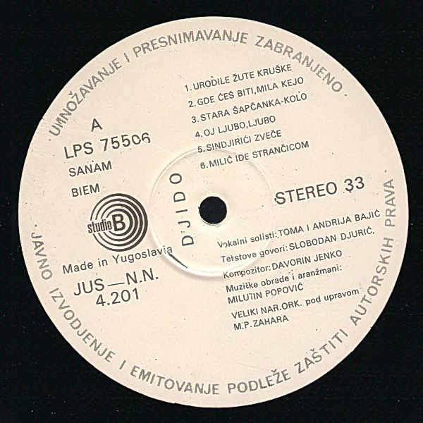 R-3426063-1329932927