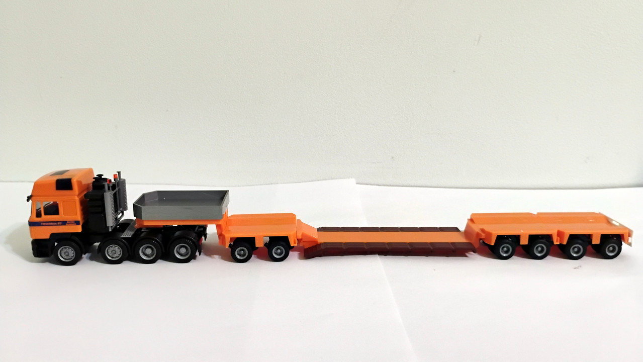 Mach (3303)