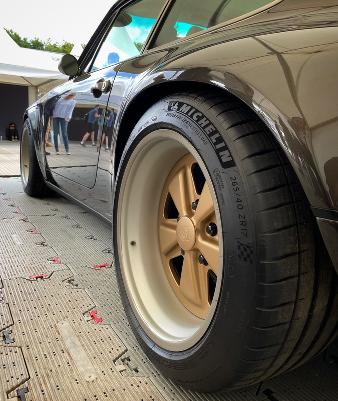 B2153717-B9BD-4967-B09D-E734CF653939