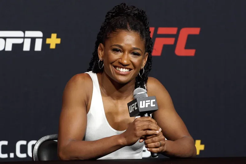 Анджела Хил срещу Табата Ричи в UFC Vegas 96