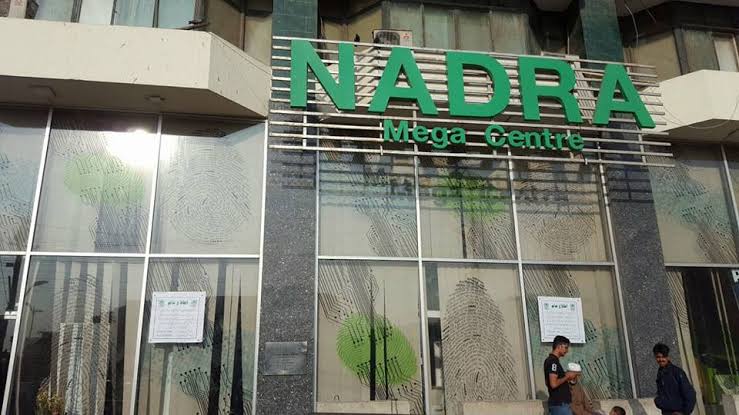 Sindh governor inaugurates Nadra mega centre in Karachi's Surjani