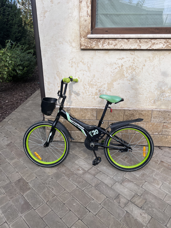 77C0CBE0-431A-4252-AE16-F421E880F93D