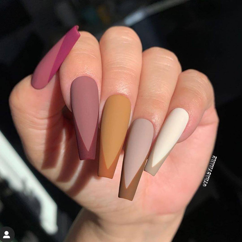 ¿Cómo hacer uñas de acrílico mate?