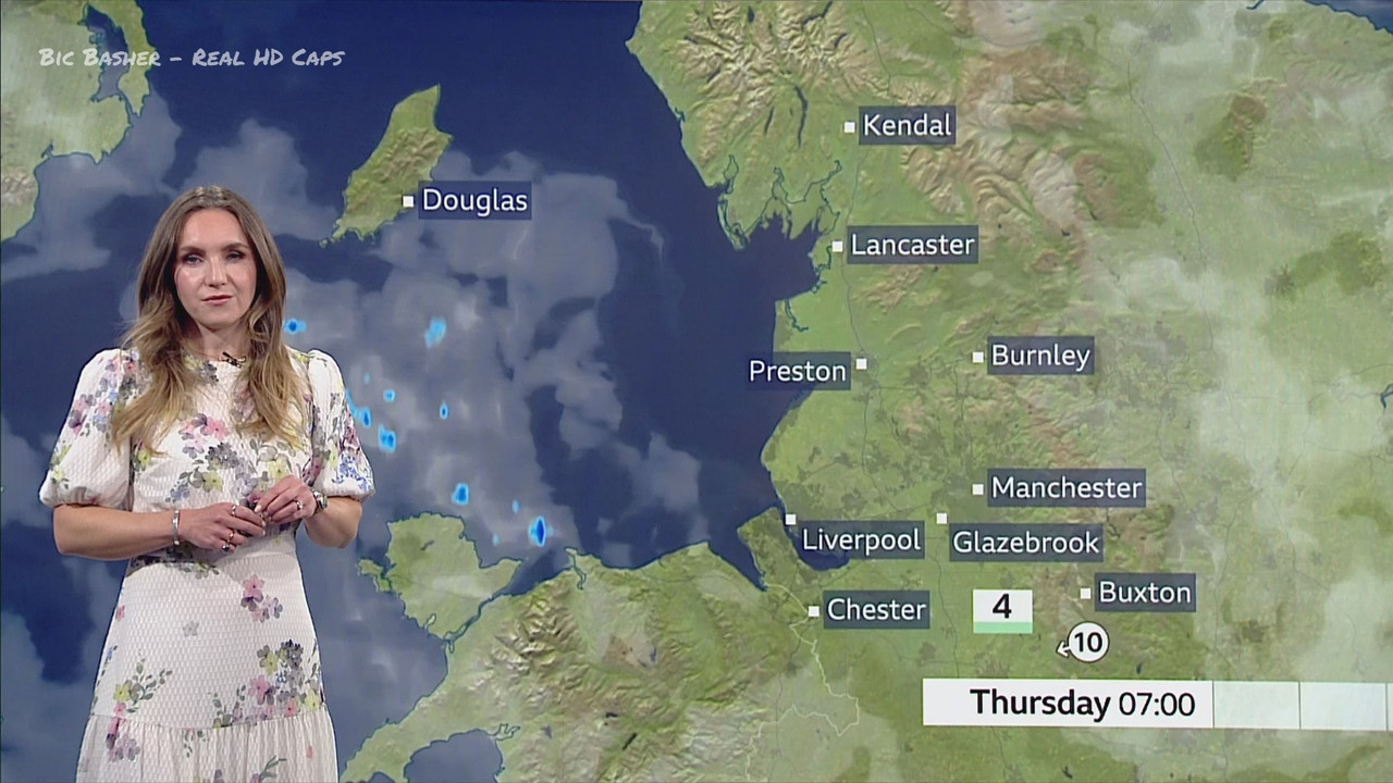 04.23 - 18.30.00 - North West Tonight; Weather. The new film from Rog....ts_snapshot_26.15.801
