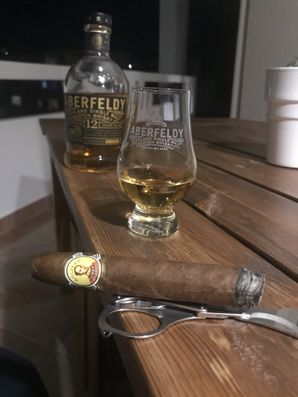 0FAEDB75-8E6F-4774-8C22-BA57C181B75B