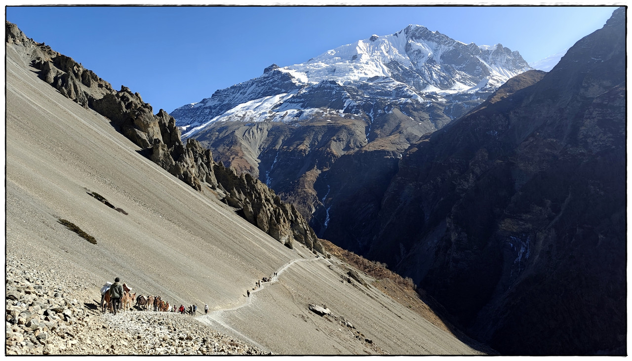 AC día 9: Tilicho BC (4160 m) a Shree Kharka (4067 m) via Tilicho Lake (5005 m) - Trekking en Nepal: Annapurna Circuit y Mardi Himal (17)