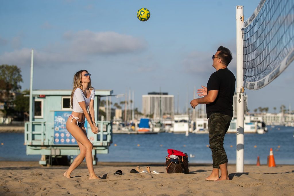 Rachel-Mc-Cord-See-Through-upskirt-STARS-com-22