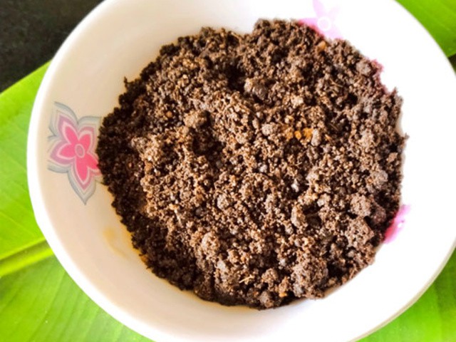 Sesame Coconut Chutney