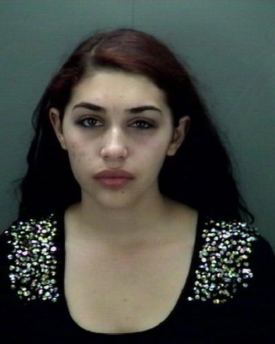 article-chantel-0123.thumb.jpg.0605e4a3cd0f0aaf8c81a0b722622ba2