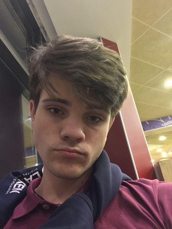 DACEC3AA-6063-4B4B-B042-93119D7A37C7