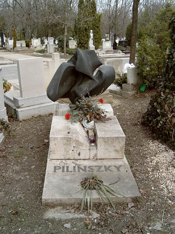 Pilinszky-Janos-sirja