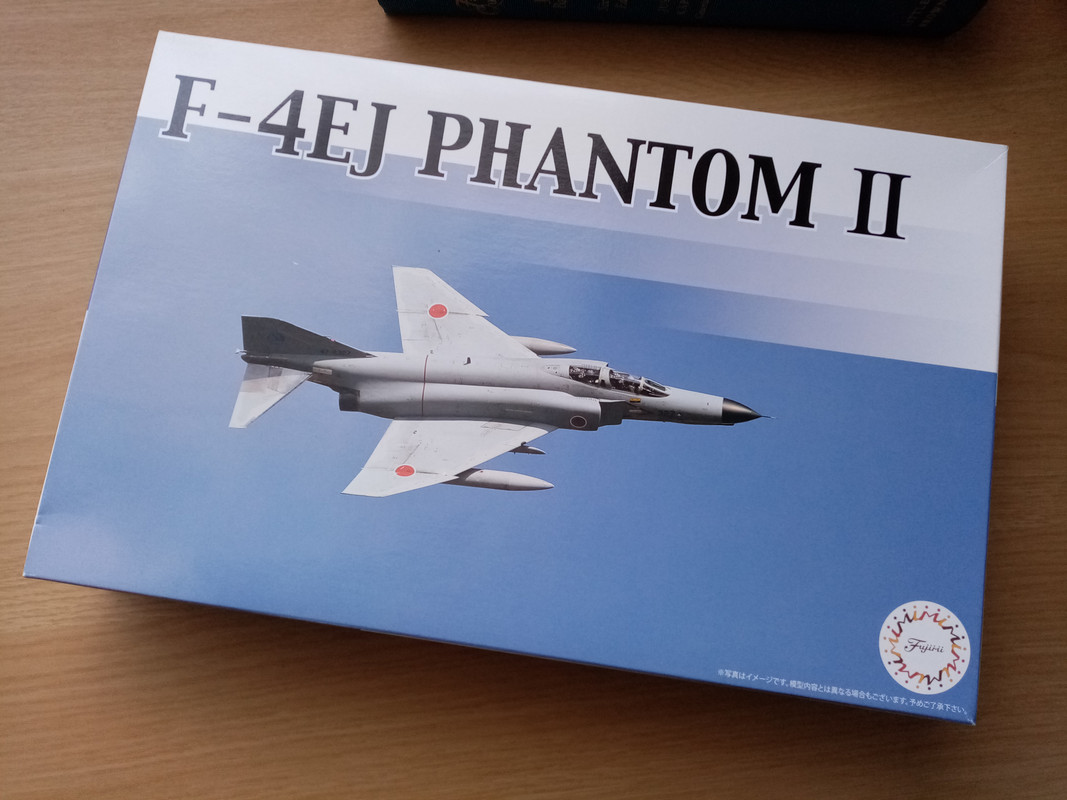 Fujimi-F-4-1.jpg