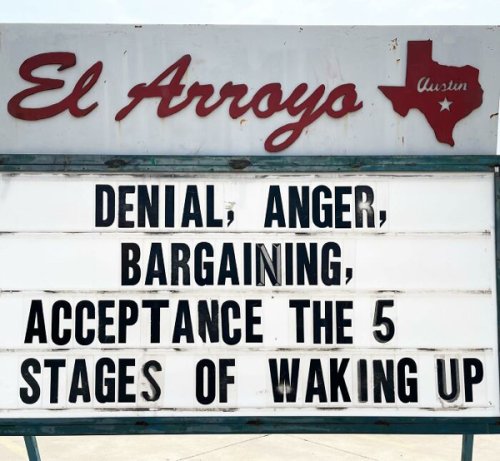 funny-tex-mex-restaurant-signs-elarroyo-atx-62e3a546e0ec3-700.jpg