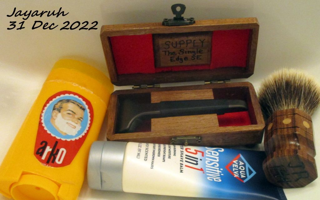 [Image: sos221231.jpg]