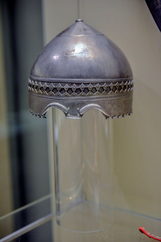 cc4bed7d3982e4303902d41ac17b5af3--casques-hermitage-museum