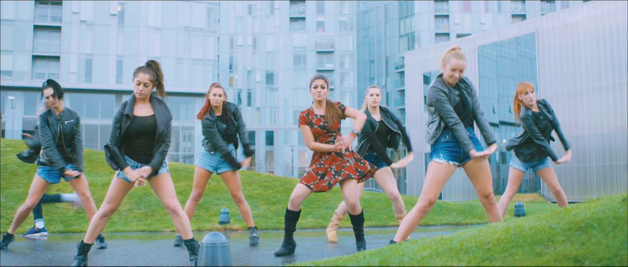 vlcsnap-2024-12-19-21h16m24s263